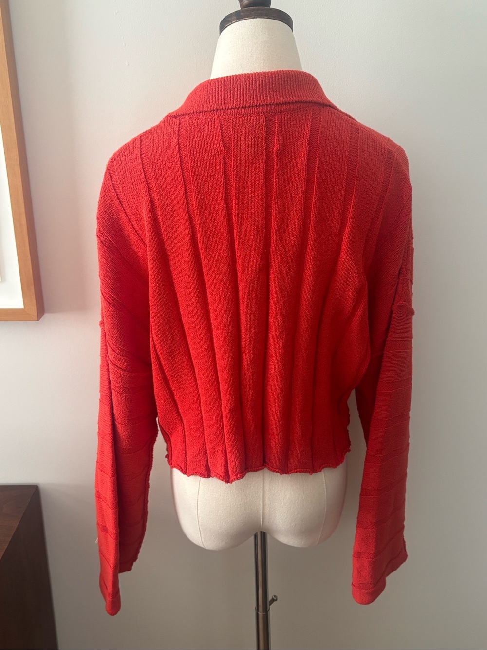 Red Cropped Rib Knit Sweater - Picture 6 of 10